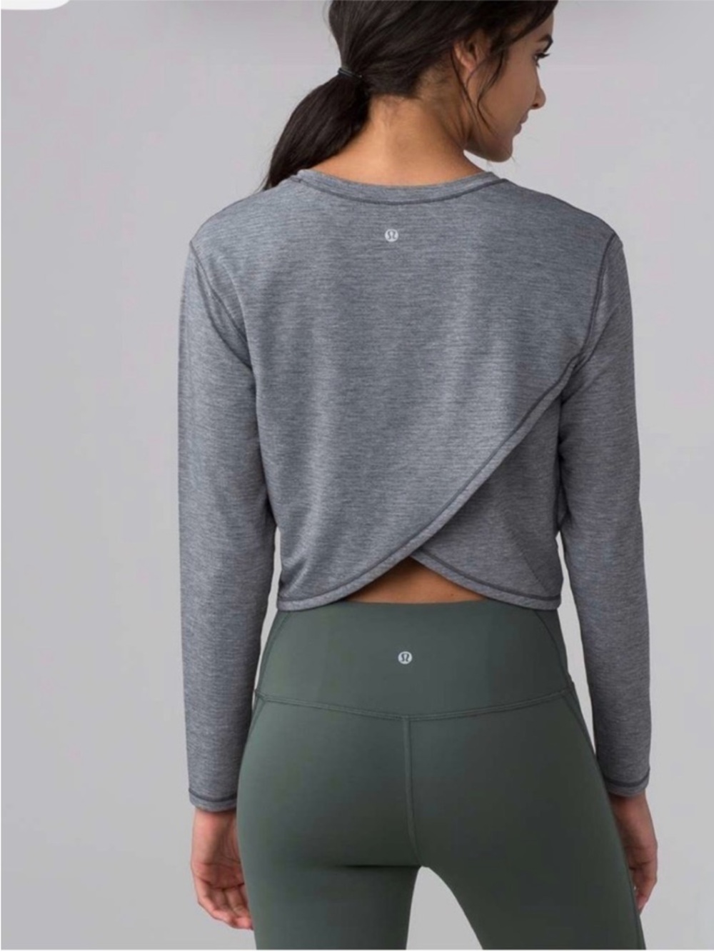 lululemon cropped crossover back long sleeve shirt size 6 gray